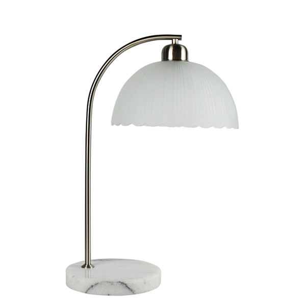 Elegante lampada da scrivania in metallo con base in vetro bianco e marmo